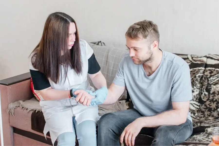 Нарколог на дом в Амурске: быстро, недорого